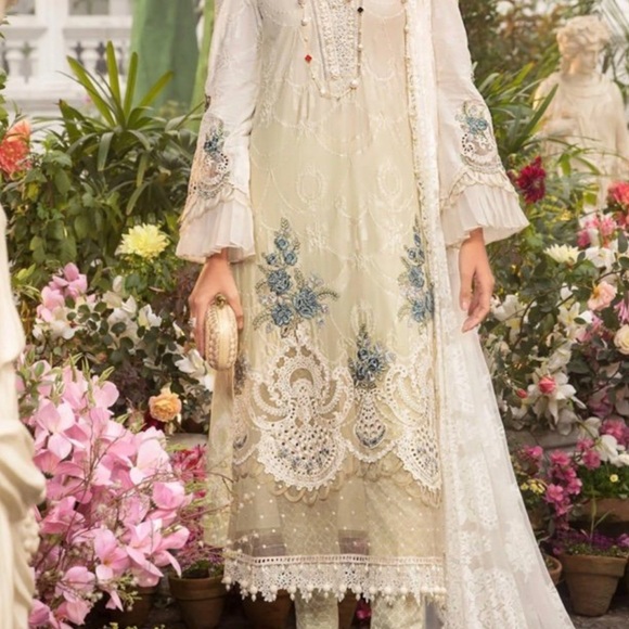 New 3 piece Pakistani dress salwar kameez Maria b lawn - Picture 9 of 9